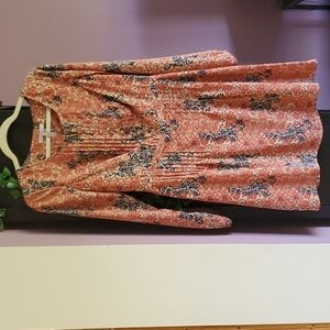 For the busty gal! UK Size 10 (really curvy) Pepperberry dress